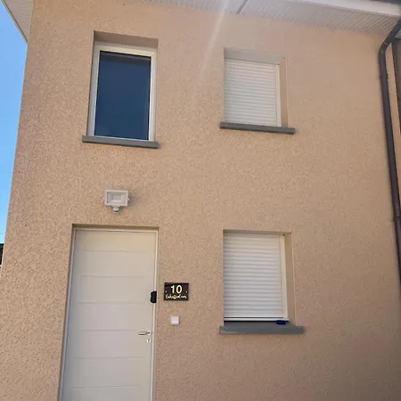 Maison10 Avec 1 Lechaffardcom Apartment *